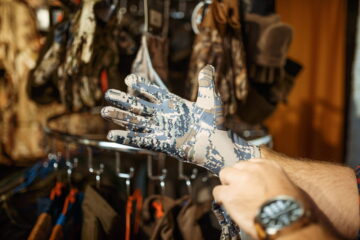 How To Build The Right Hunting Outfit Shooting Gloves Buying Tips