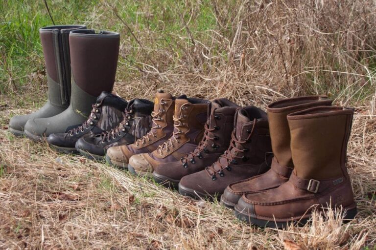 What type of boots help minimize human scent